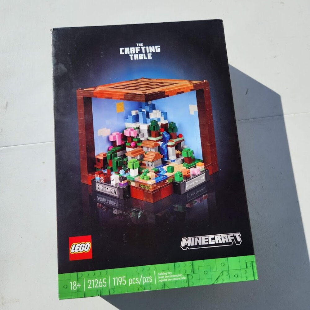 New LEGO Minecraft Crafting Table Toy Building Set 21265 Minecraft Figures, Mobs - Picture 13 of 15